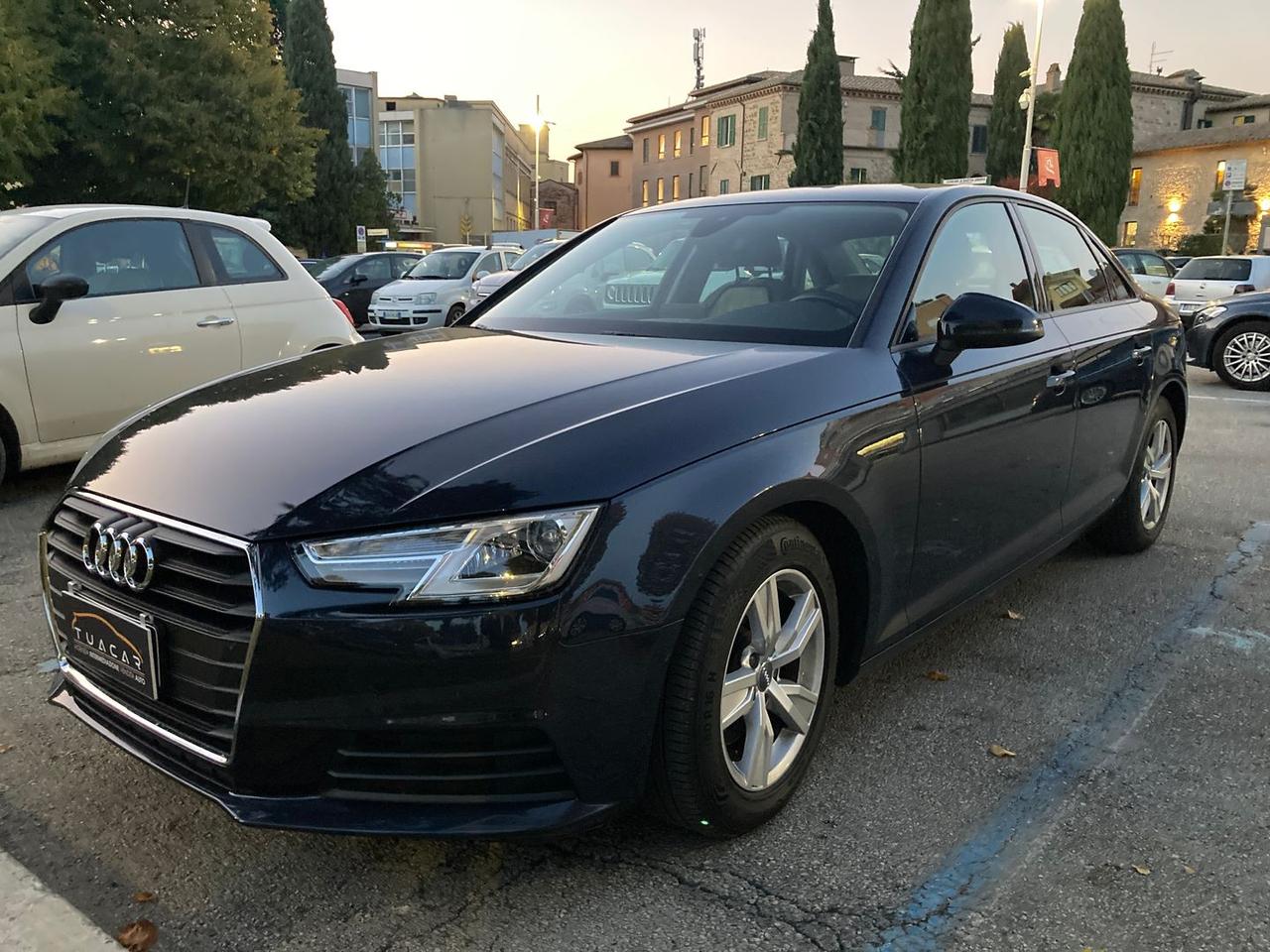 Audi A4 2.0 35 TDI Business #7324