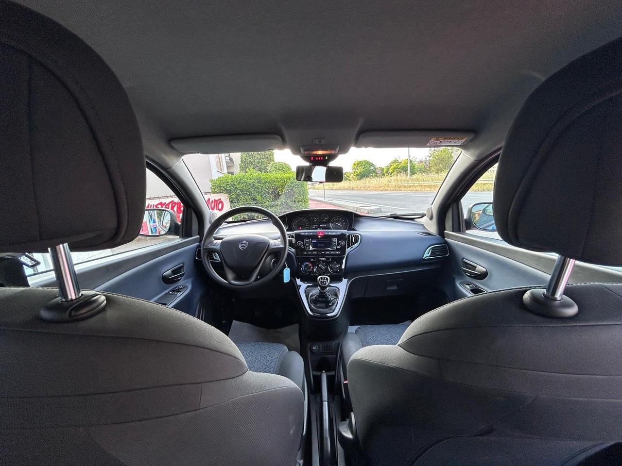 Lancia Ypsilon 1.0 FireFly 5 porte S&S Hybrid Gold