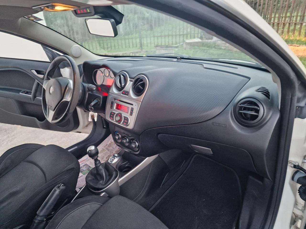 Alfa Romeo MiTo 1.4 105 CV M.air S&S Distinctive Sport Pack