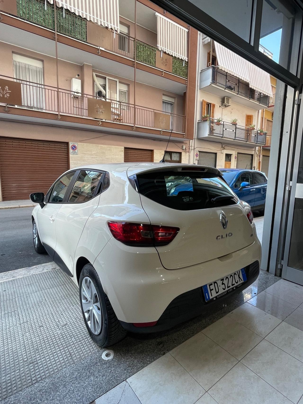 Renault Clio dCi 8V 75 CV Start&Stop 5 porte Energy Intens
