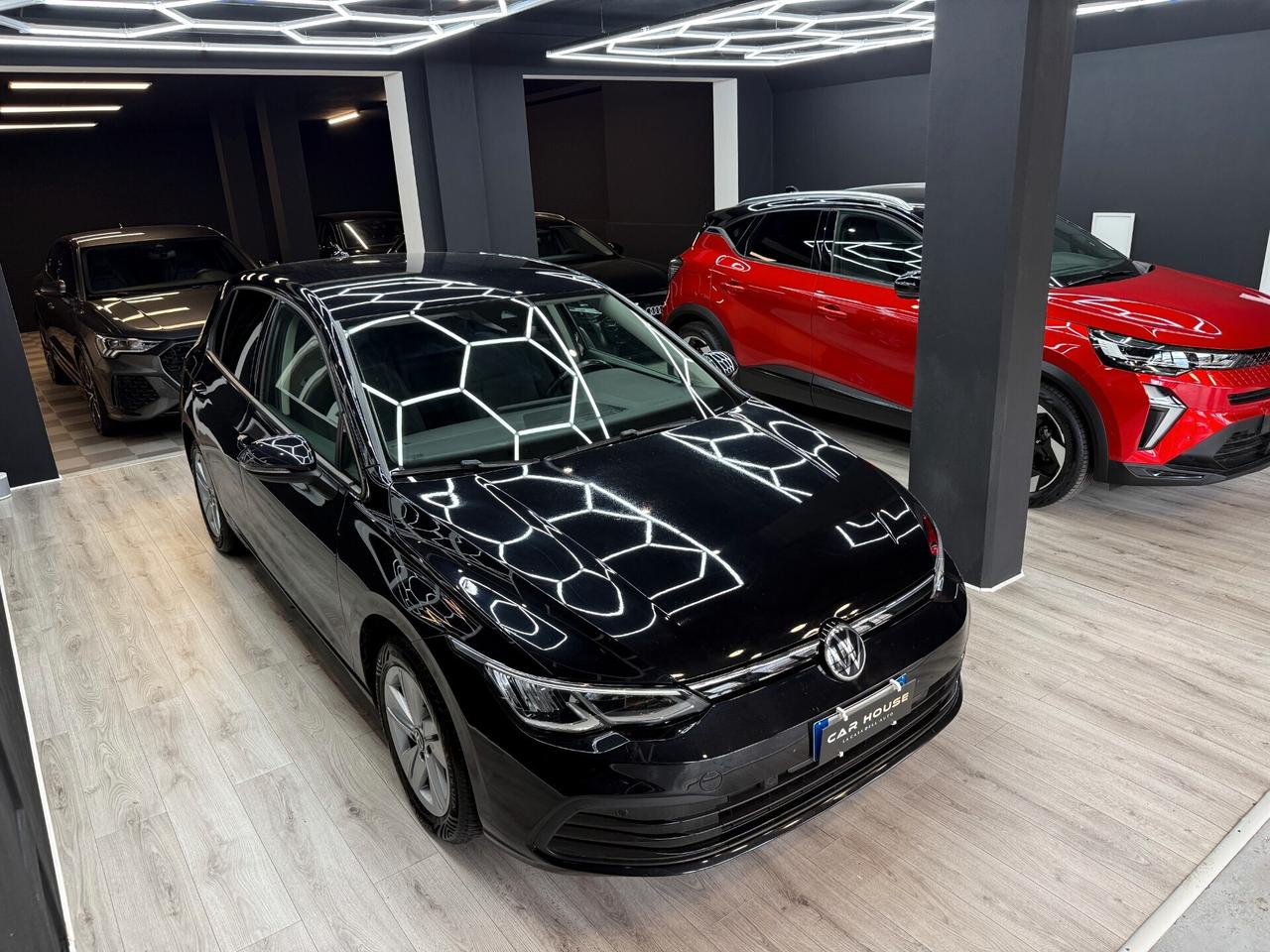 Volkswagen Golf 8 2.0 TDI 150CV DSG
