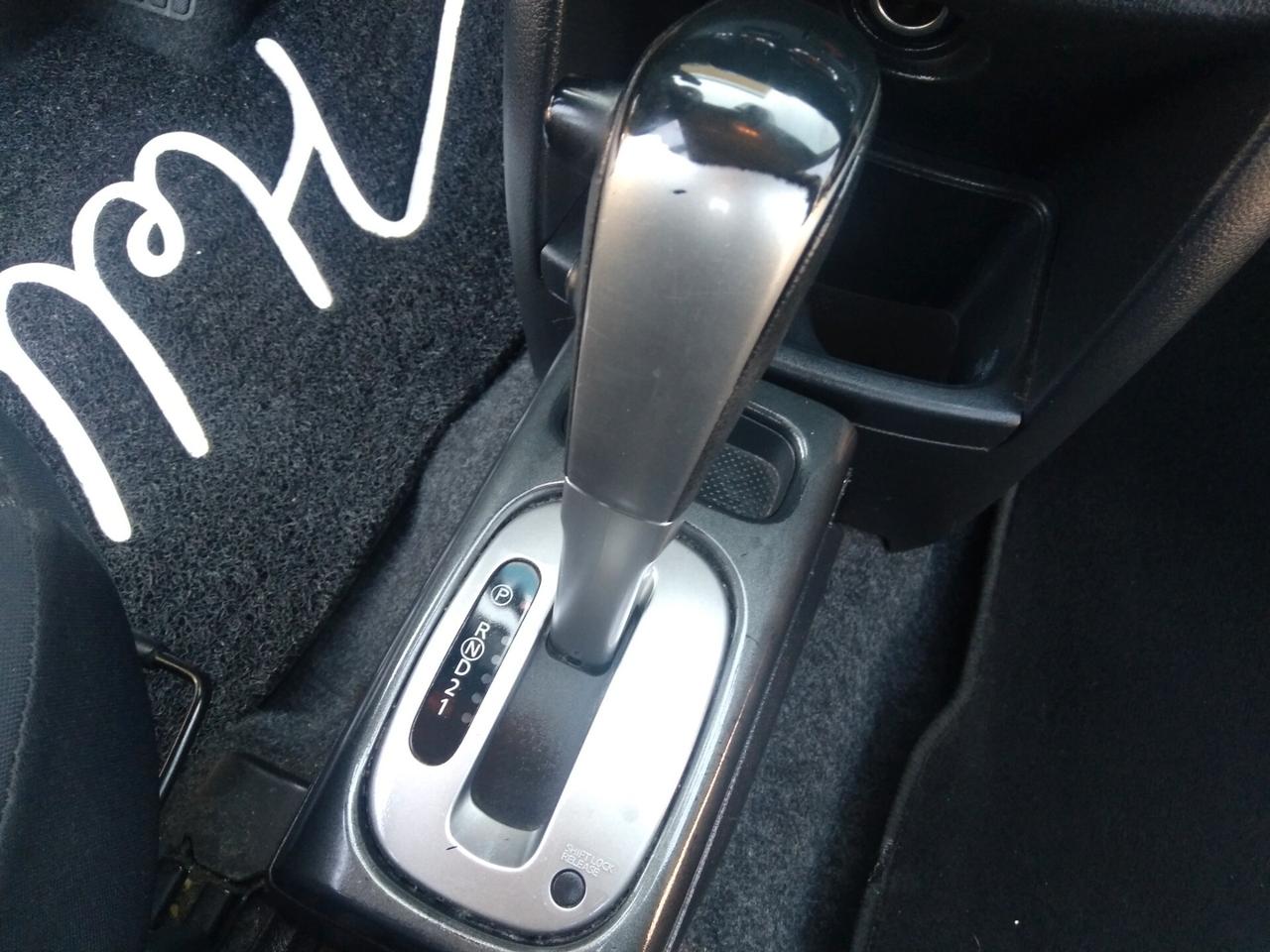 Nissan Note 1.6 16V 110cv cambio automatico x neopatentati