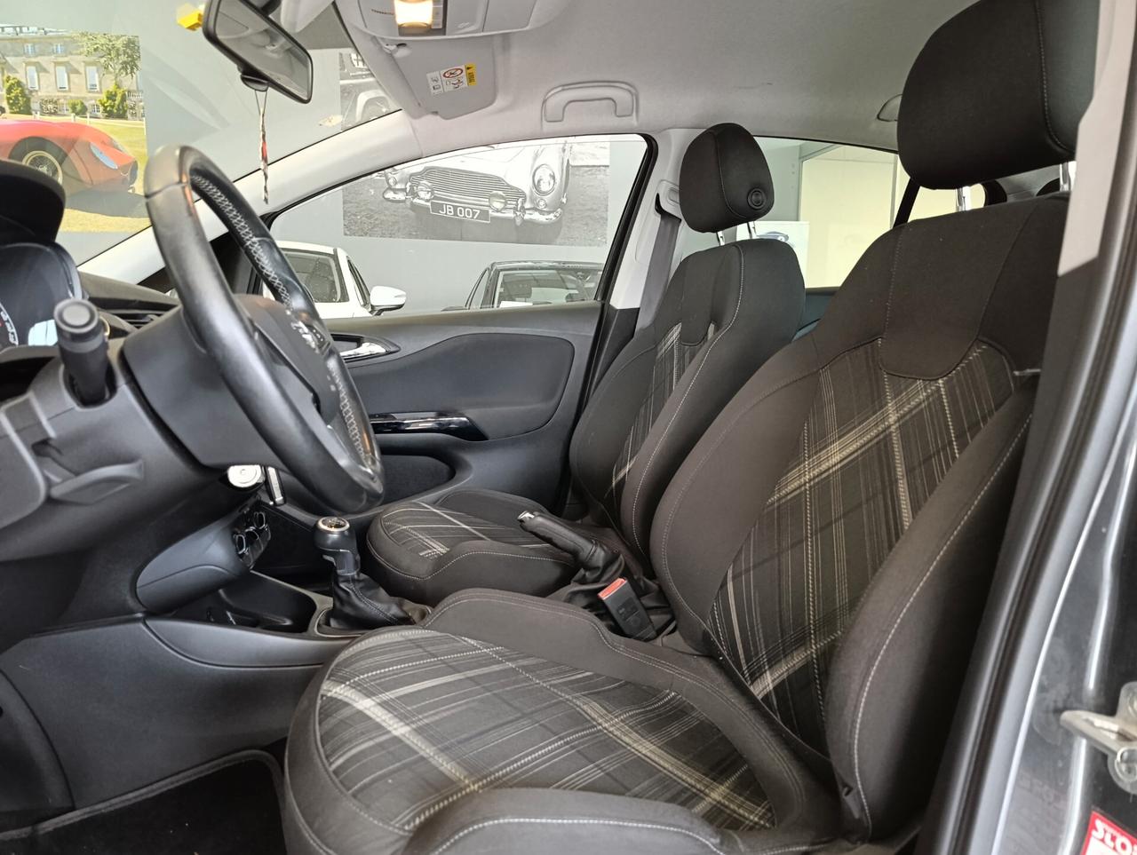 Opel Corsa Benz/GPL Manuale
