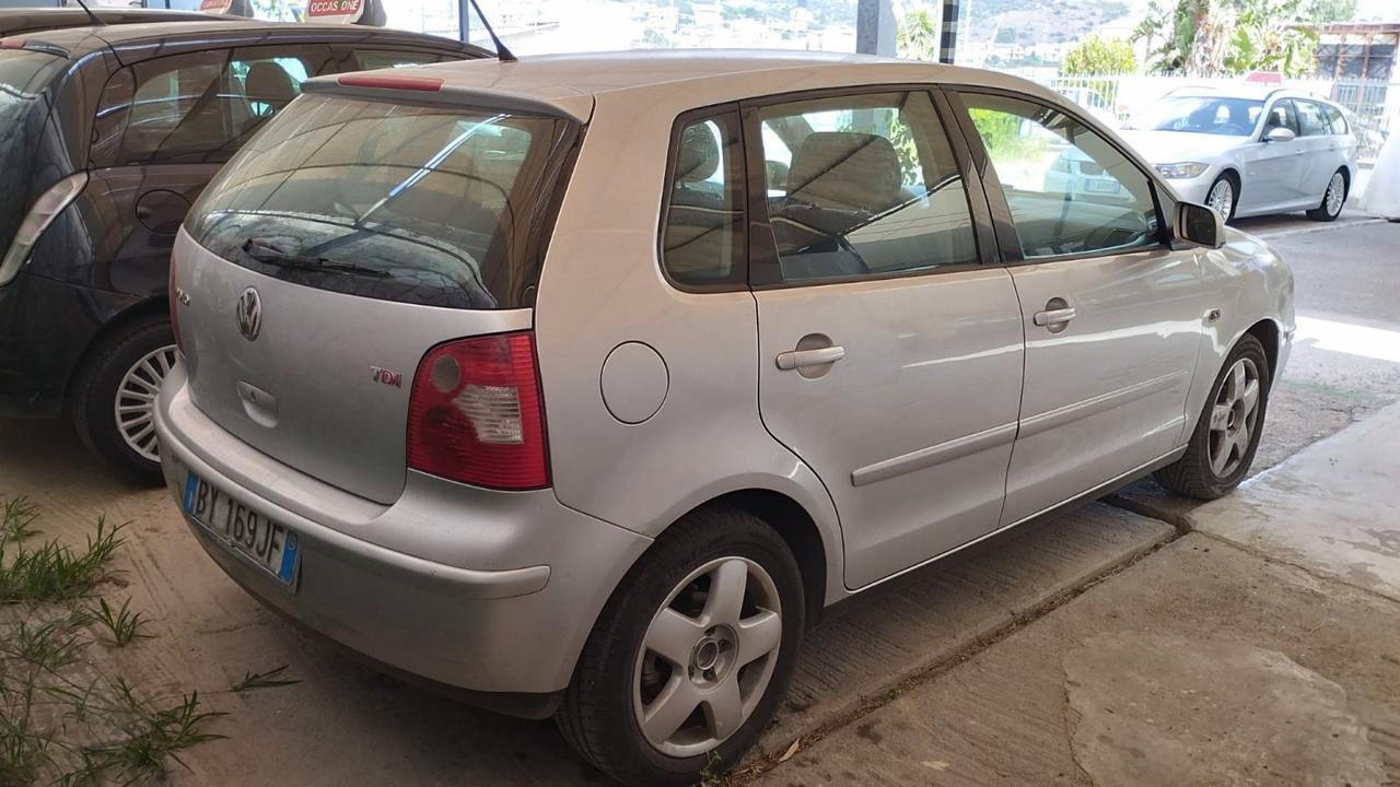 VOLKSWAGEN POLO 1.9