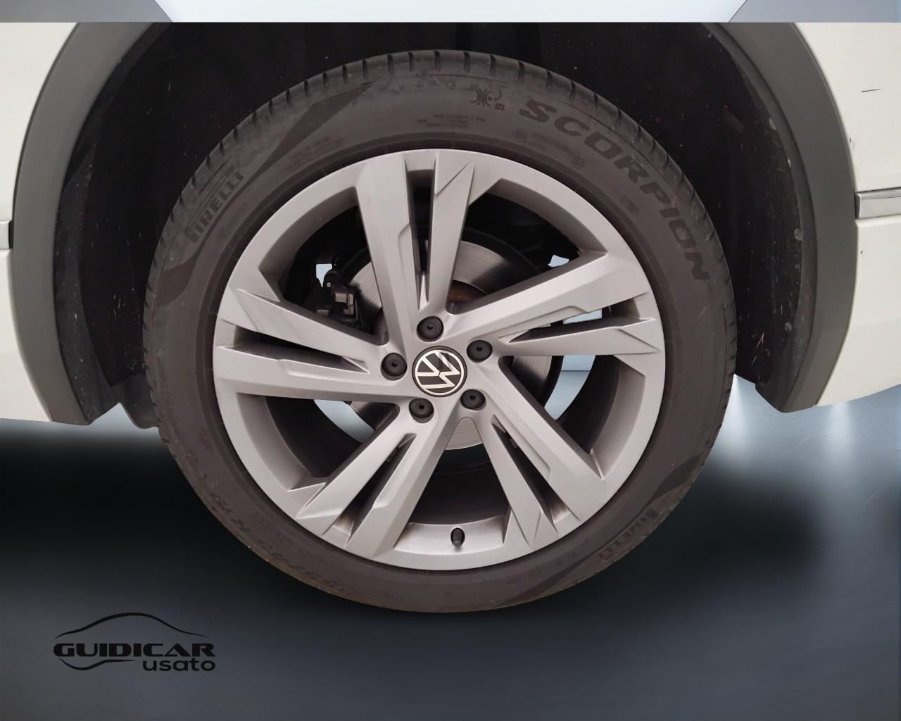 VOLKSWAGEN Tiguan II 2021 - Tiguan 2.0 tdi R-Line 4motion 150cv dsg