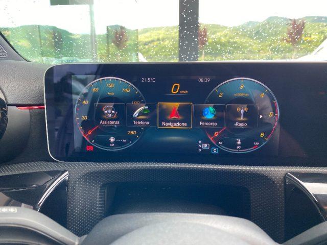 MERCEDES-BENZ A 180 d Automatica 4p. SPORT AMG pack