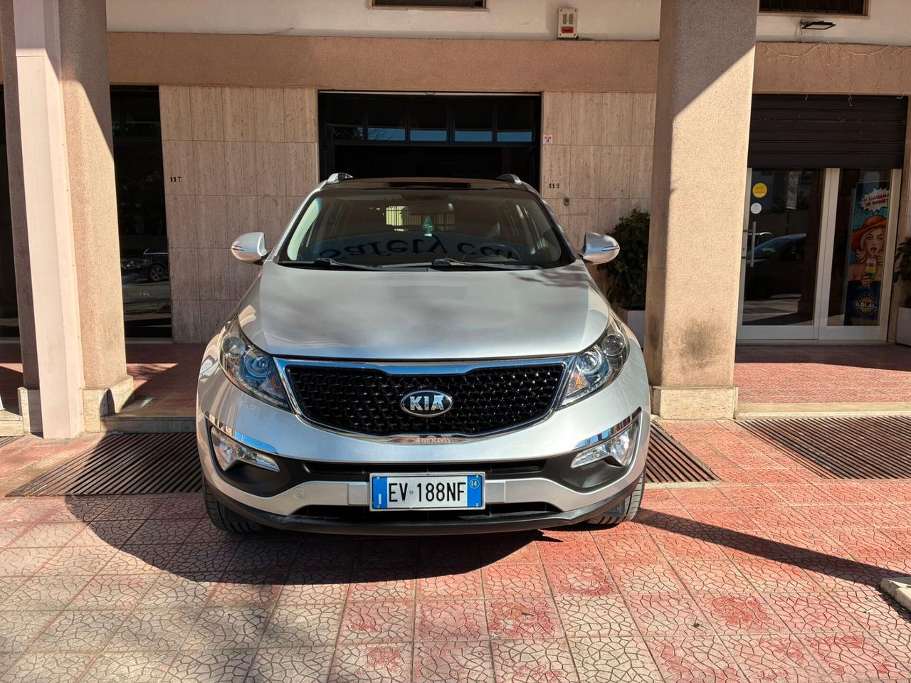 Kia Sportage 1.7crdi full tetto navi retro-14