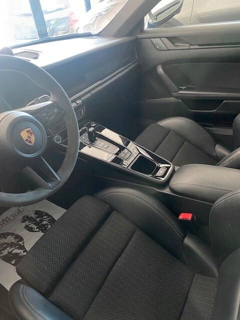 PORSCHE 992 CARRERA T