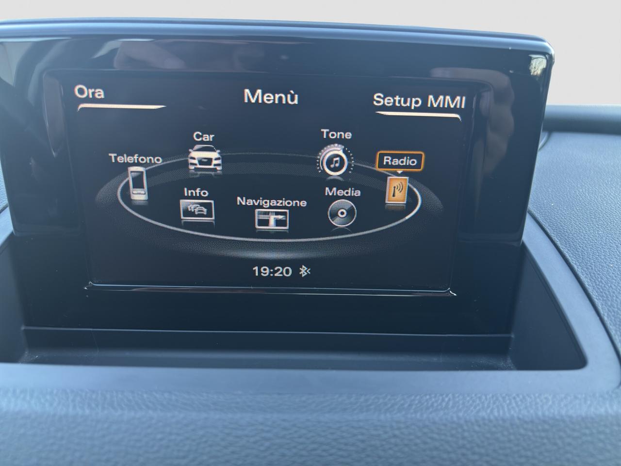 Audi Q3 2.0 TDI 120 CV Business