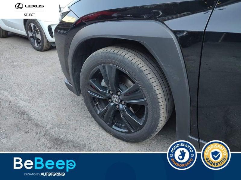Lexus UX 250H 2.0 MIDNIGHT 4WD CVT