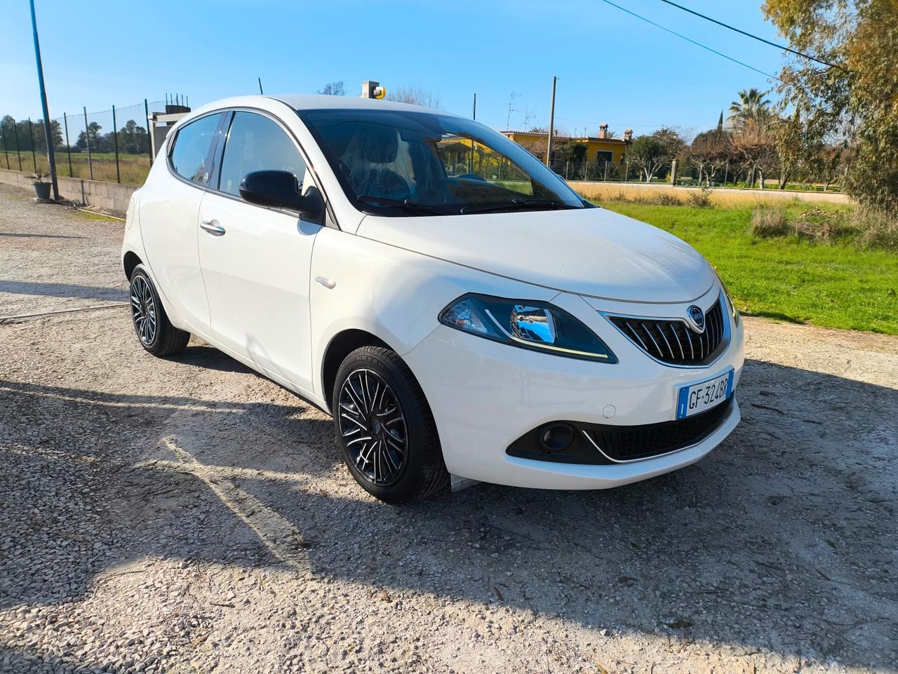 Lancia Ypsilon 1.2 69 CV 5 porte GPL Ecochic Gold