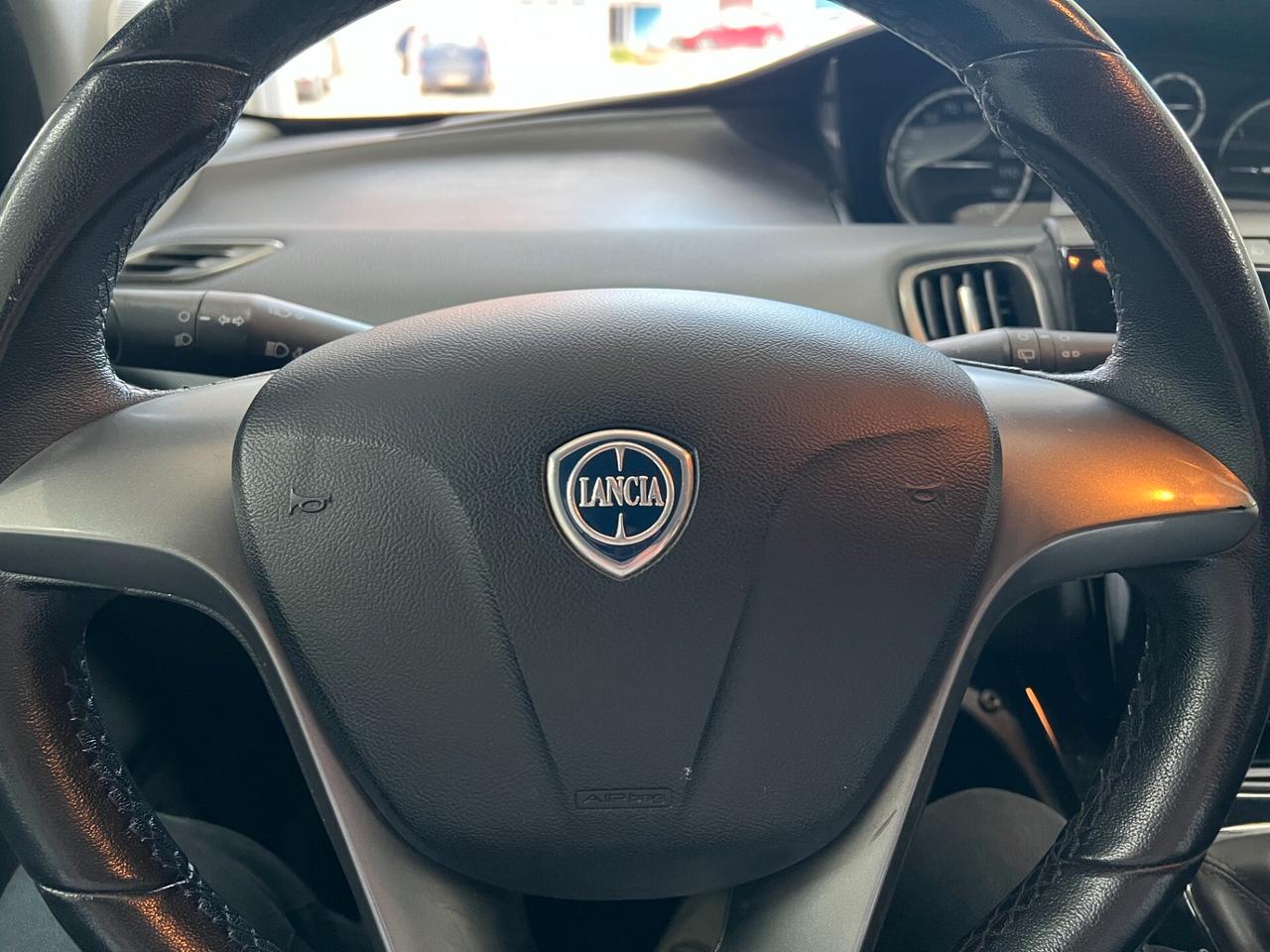 Lancia Ypsilon 1.3 MJT 16V 95 CV 5 porte S&S Platinum