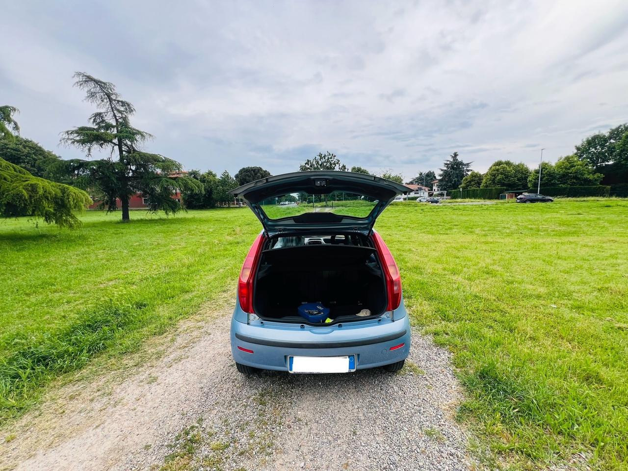 Fiat Punto 1.2 CON 12 MESI DI GARANZIA