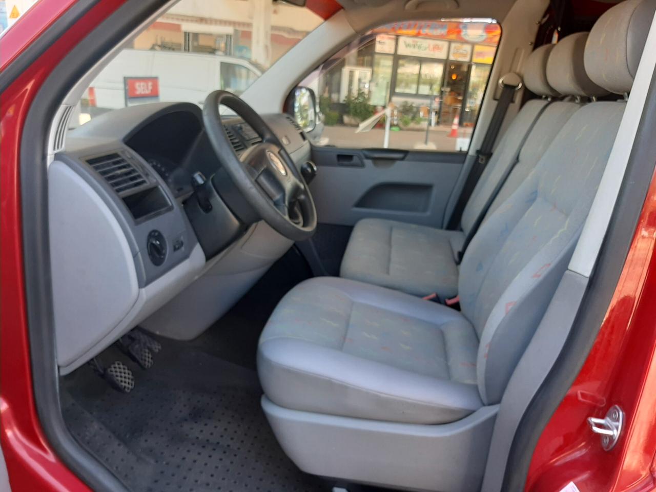 VW Transporter 1.9 TDI 9 Posti Trendline