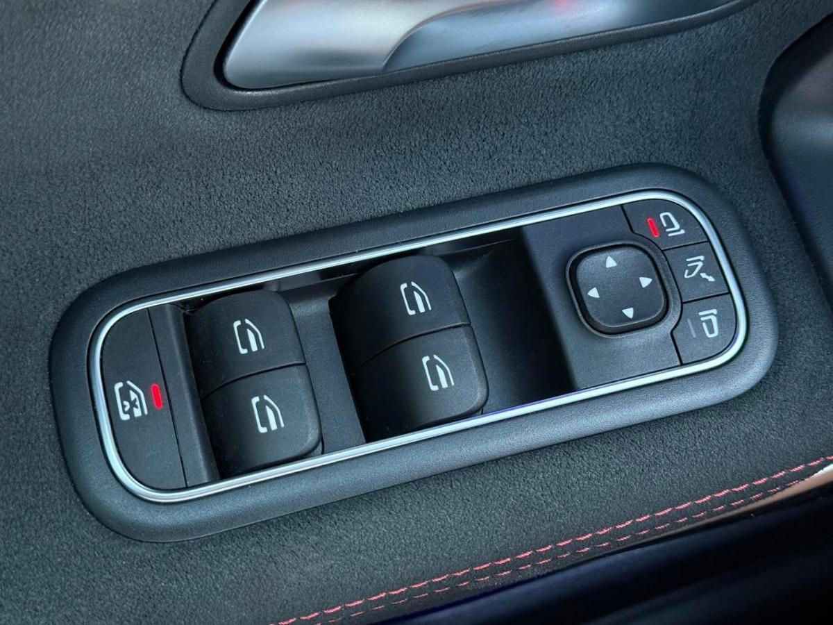 New Mercedes Classe A 200d Premium AMG Night Editon 150CV