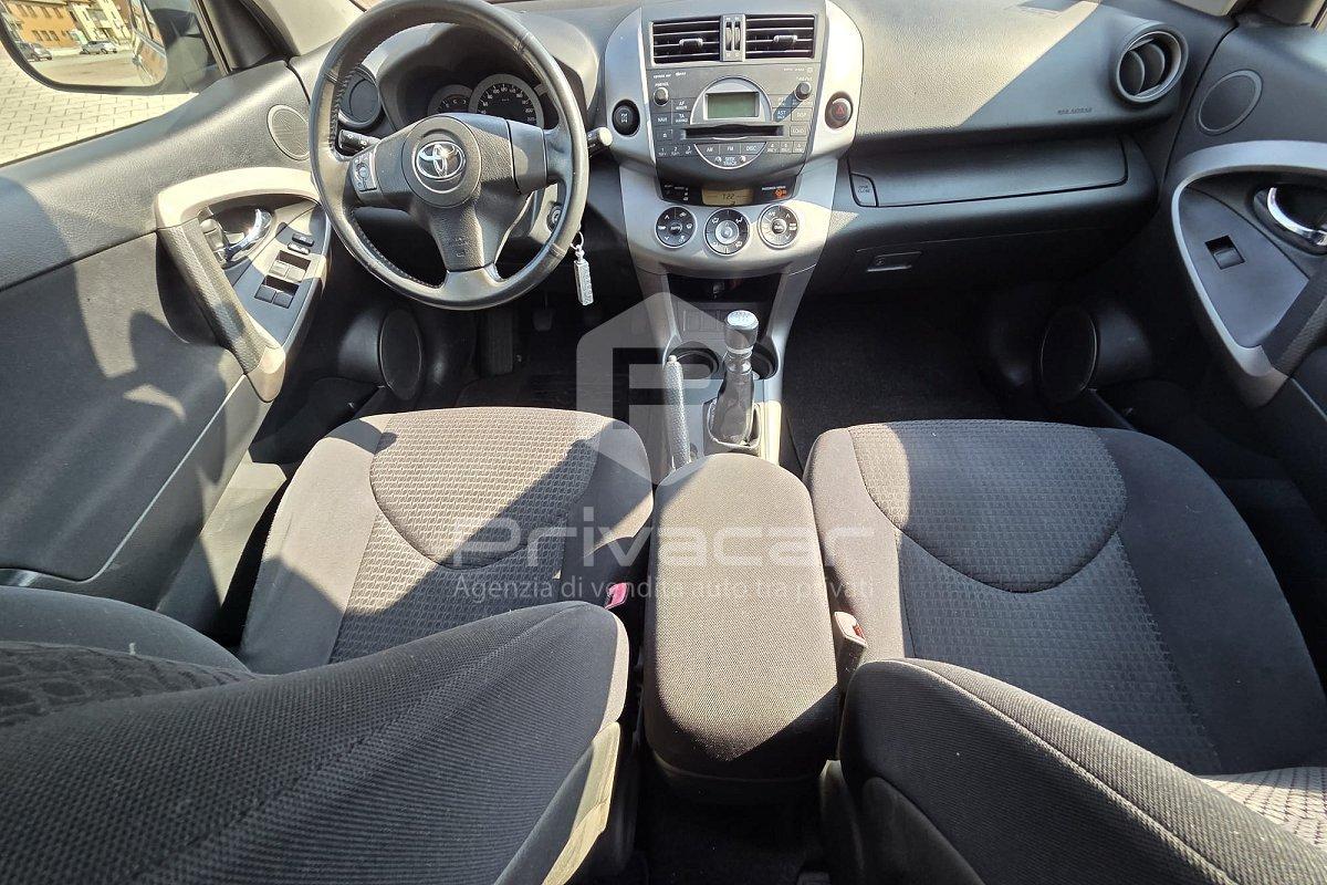 TOYOTA RAV4 Crossover 2.2 D-4D 136 CV DPF Sol