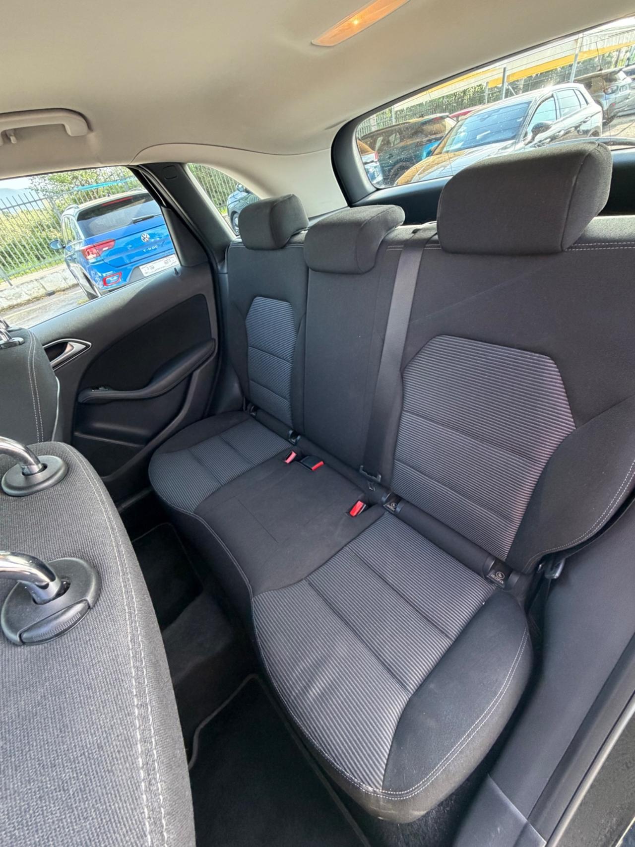 Mercedes-benz B 180 d Business