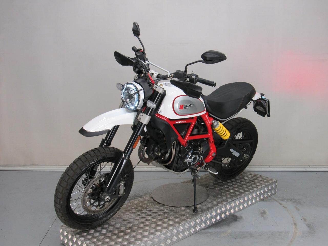 Ducati Scrambler 800 DESERT SLED
