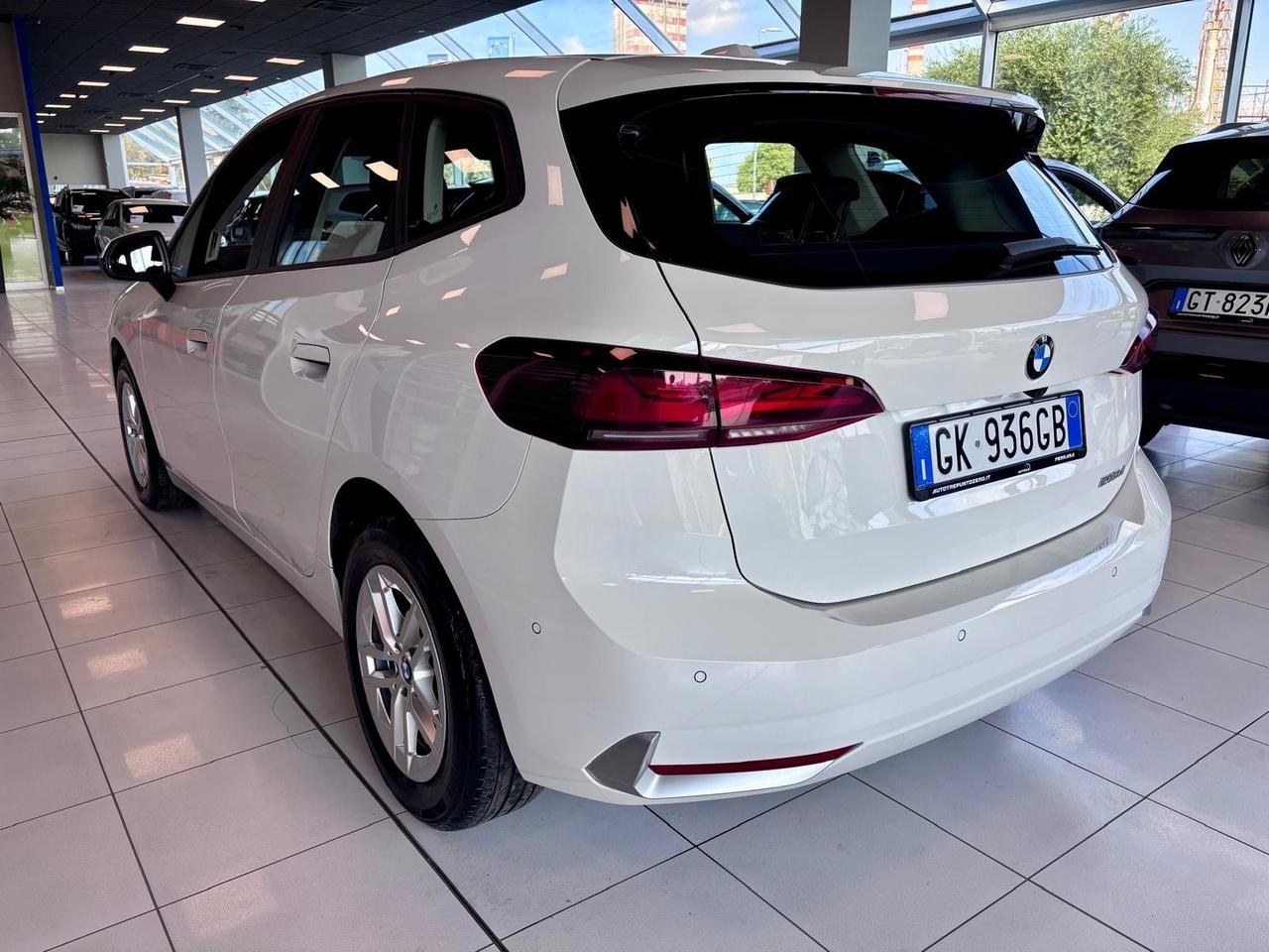 Bmw 2er Active Tourer 218d auto