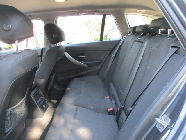 BMW 320 d xDrive Touring Business Advantage