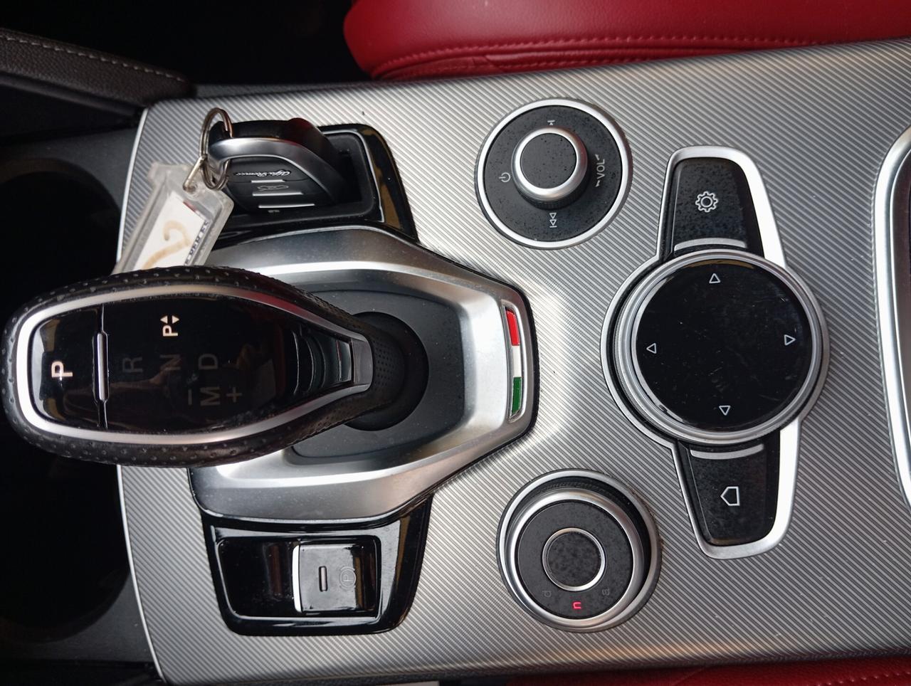 Alfa Romeo Stelvio 2.2 Turbodiesel 210 CV AT8 Q4 Veloce