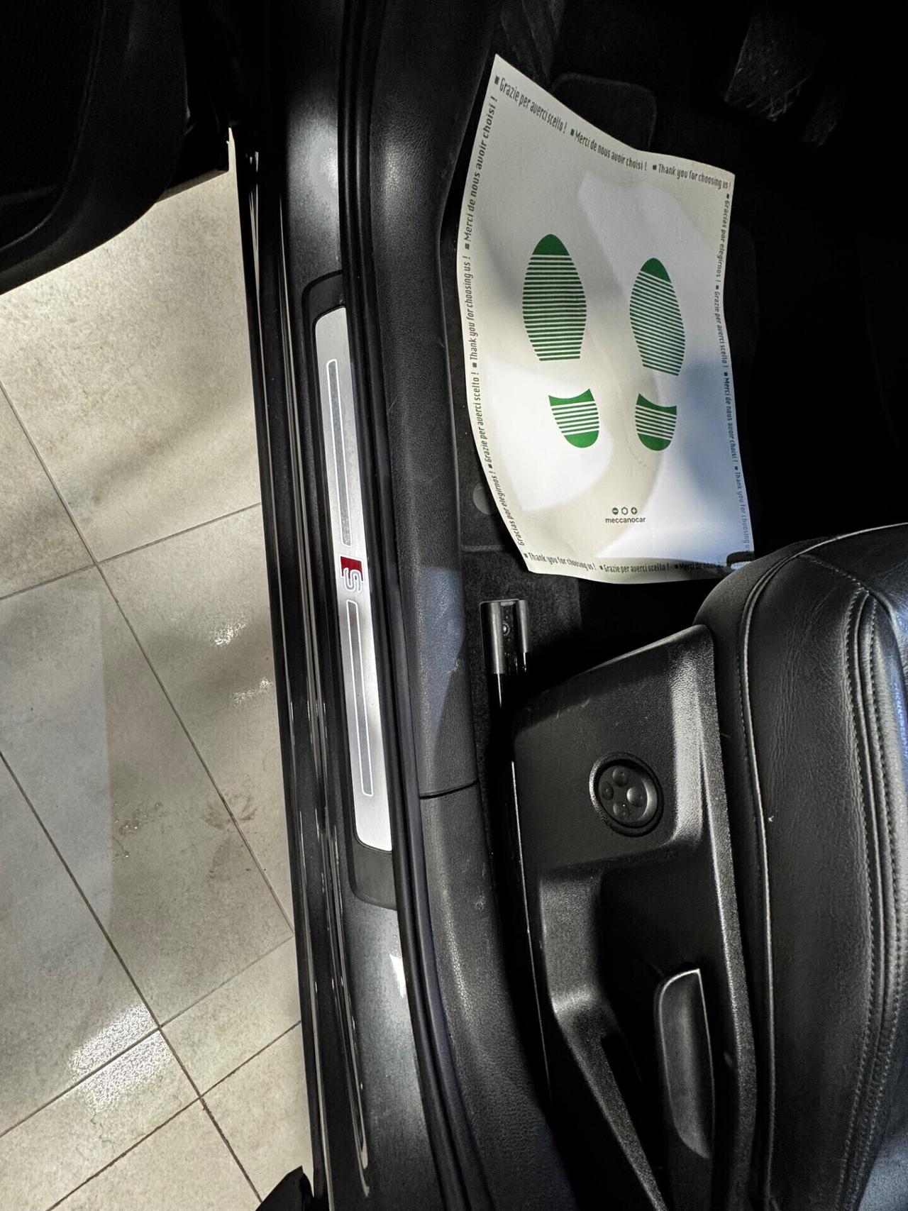 AUDI Q2 2.0 TDI QUATTRO SLINE STRONIC ID BLACK