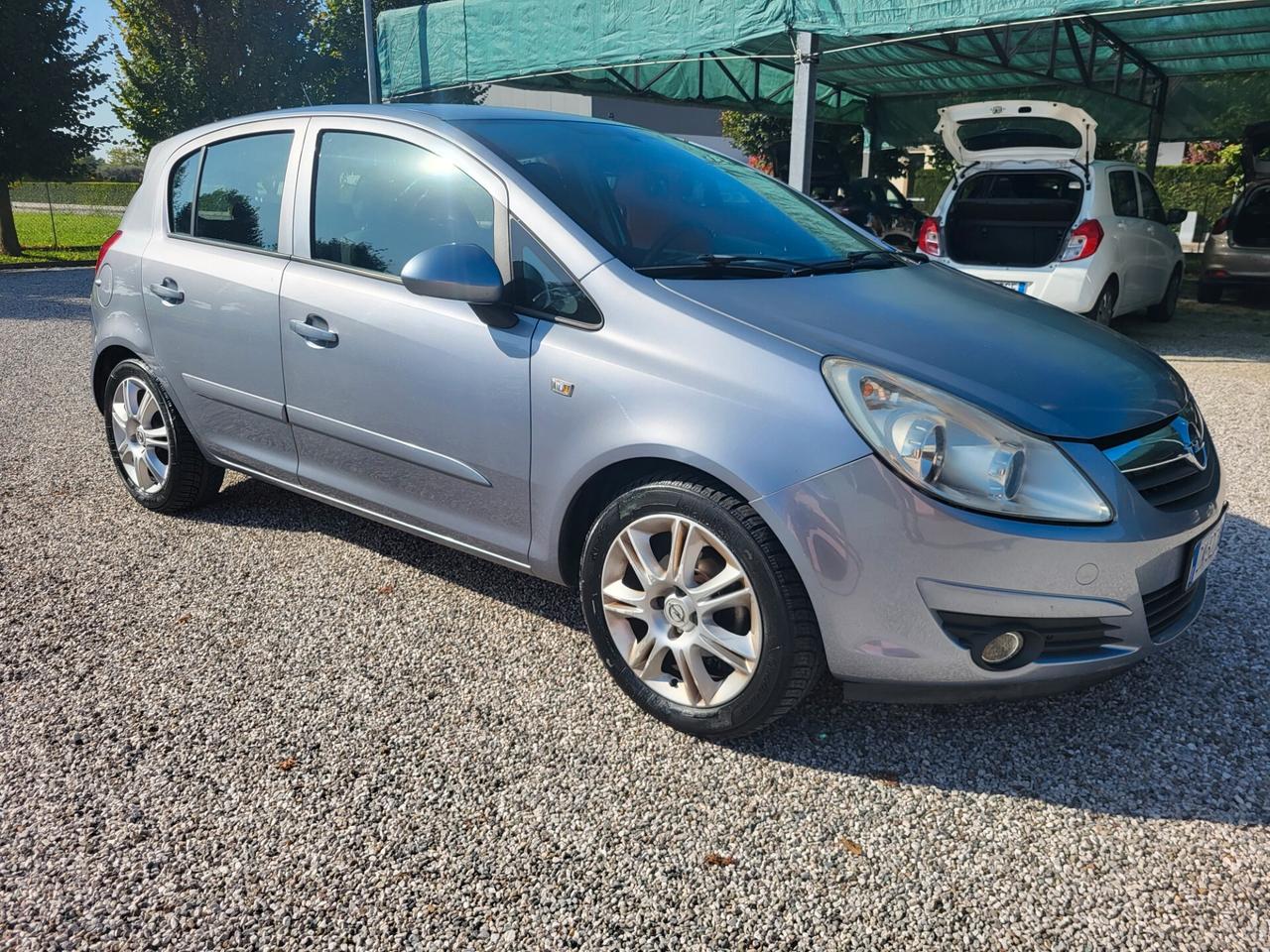 Opel Corsa 1.2 5 porte Enjoy valida x neopatentati