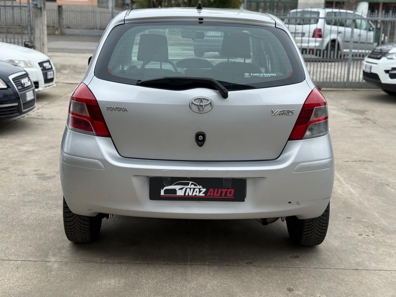 Toyota Yaris 1.0 5 porte