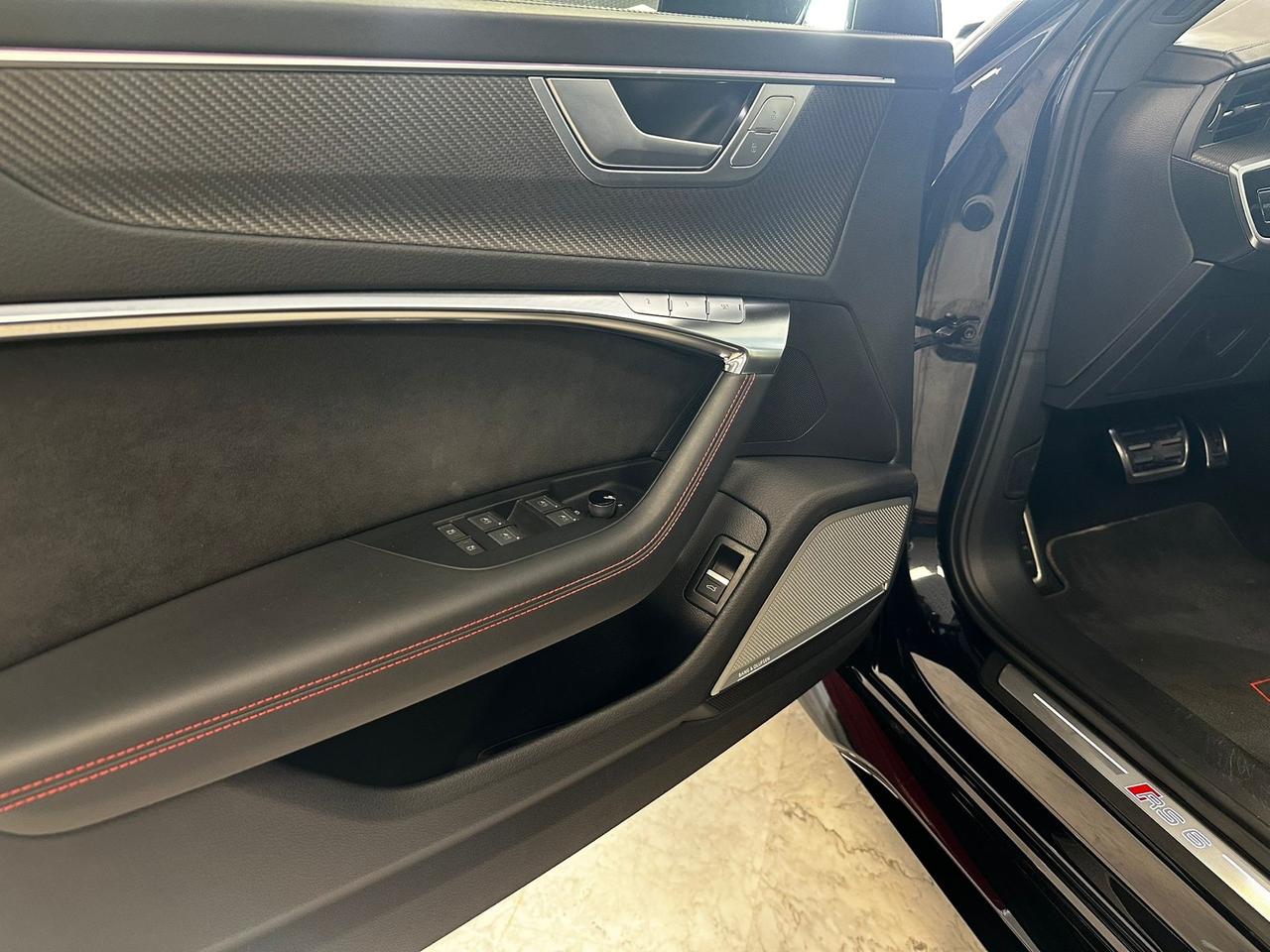 Audi A6 RS 6 Avant 4.0 TFSI V8 quattro tiptronic
