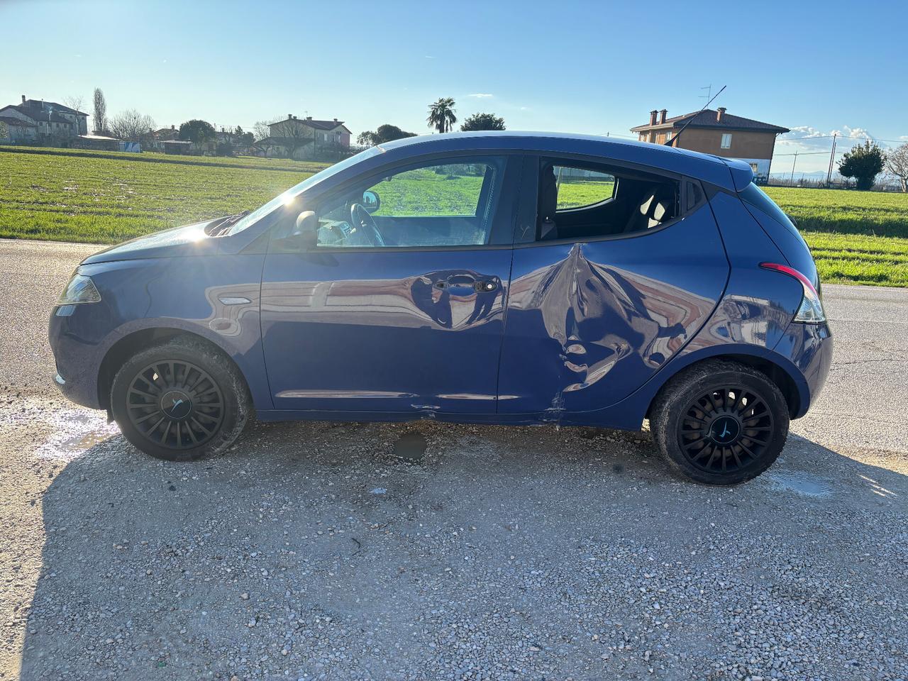 Lancia Ypsilon 1.2 69 CV 5 porte Mya