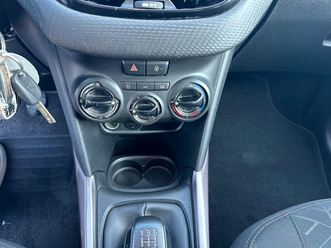 Peugeot 2008 PureTech 82 Allure PROMO FIN. 5300€