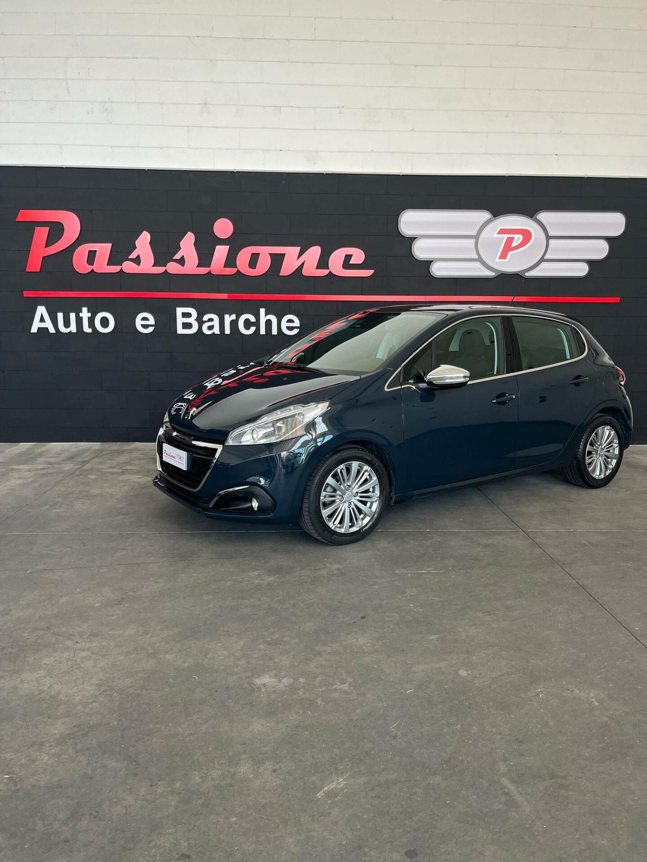 Peugeot 208 PureTech 82 5 porte Allure