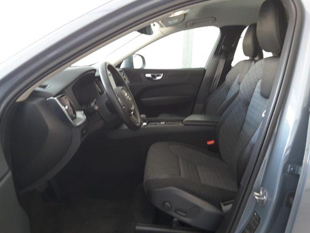 VOLVO XC60 B4 (d) AWD automatico Core *IVA ESPOSTA*