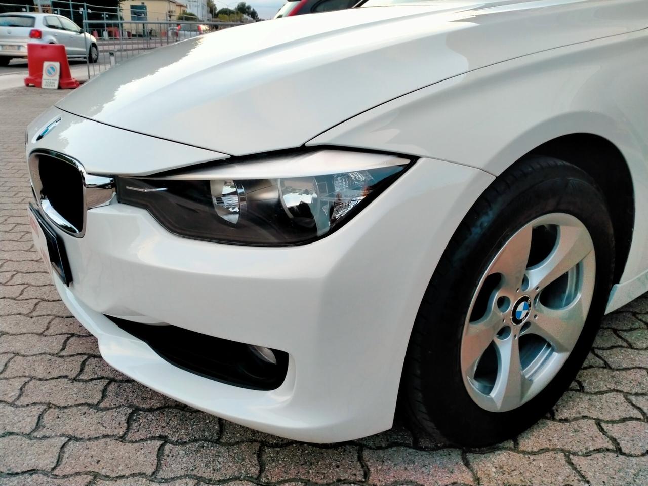 BMW 320 TOURING F31 EFF. DYNAMIC 163CV / PELLE TOTALE / VETRI PRIVACY / STEPTRONIC