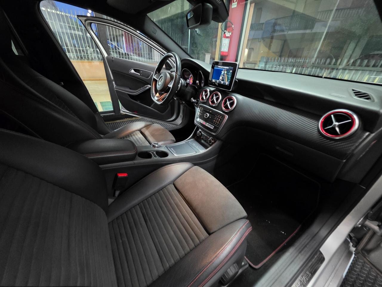 Mercedes-Benz Classe A 180d Automatic Premium 2016 UNICOPRIETARIO