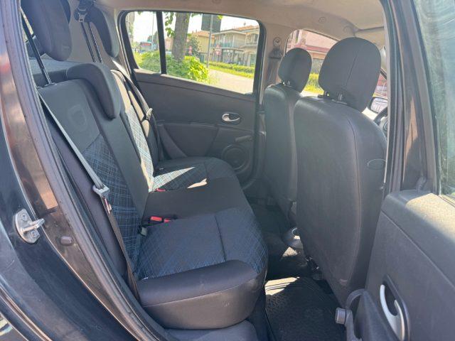 RENAULT Clio 1.2 16V 5 porte Le Iene