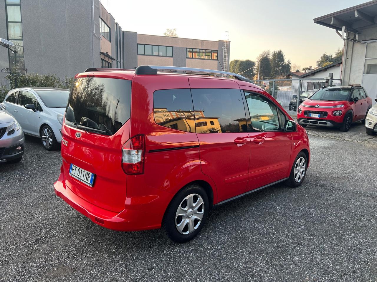 Ford Tourneo Courier 1.0 EcoBoost 100 CV Plus*NEOPATENTATI