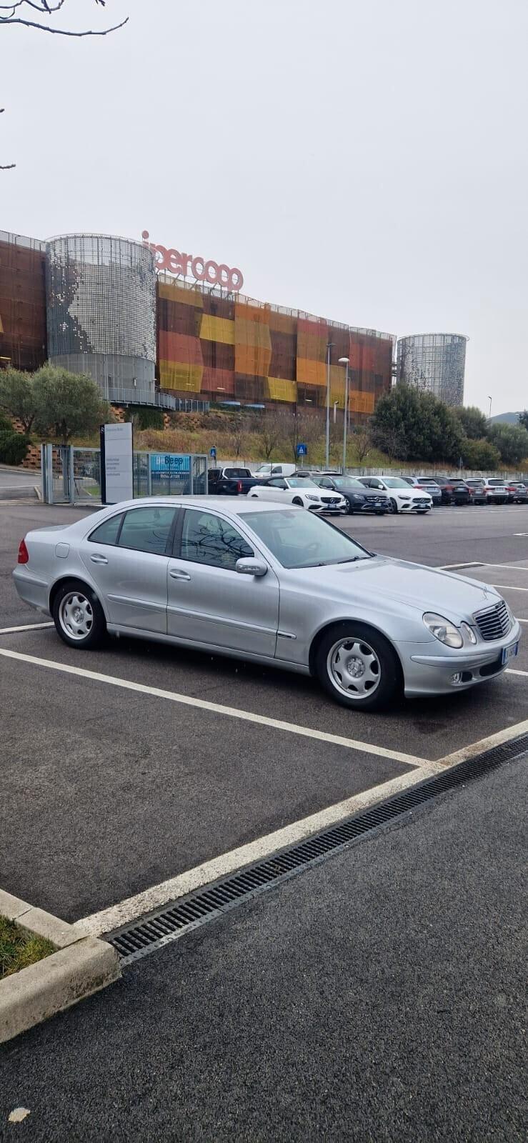 Mercedes-benz E 270 177CV - Da Vetrina