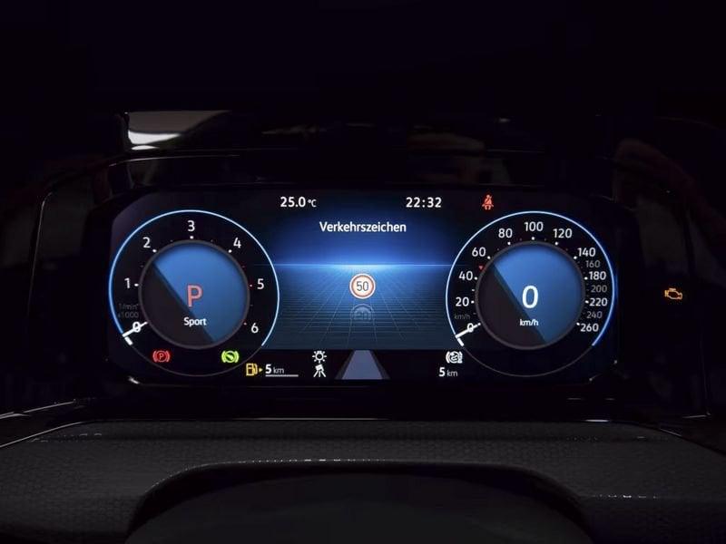 Volkswagen Golf 2.0 TDI GTD DSG MATRIX LED HARMAN KARDON CAMERA