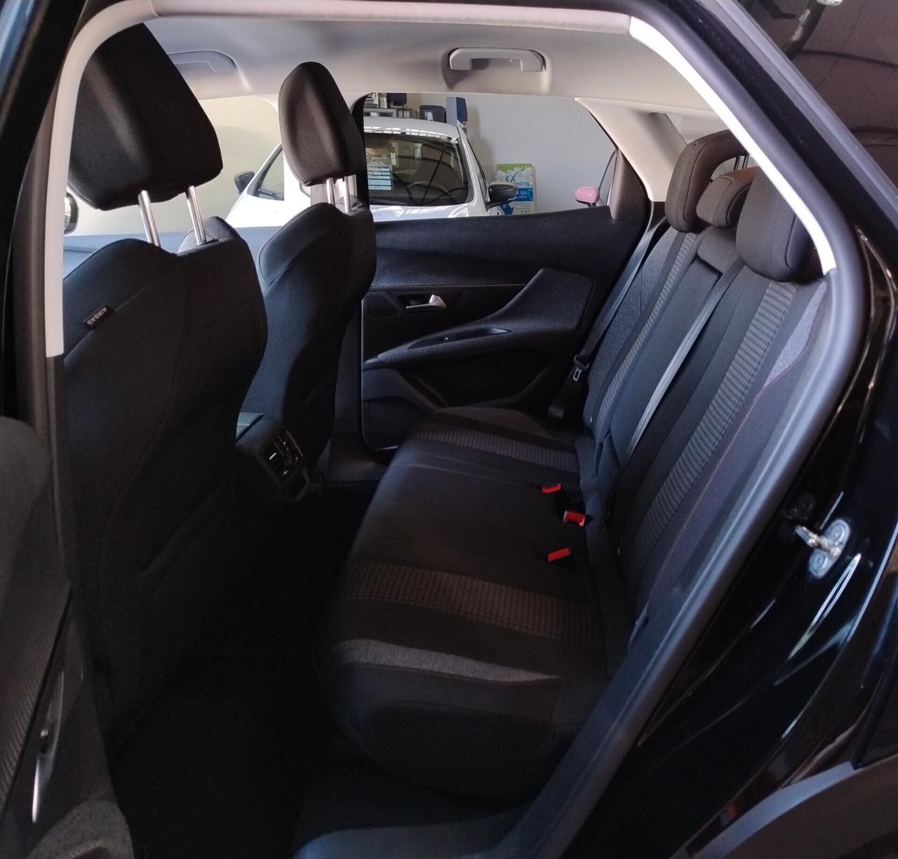 Peugeot 3008 1.5 HDi 131cv ALLURE - 2018
