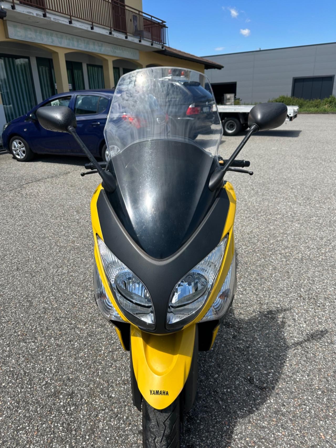 Yamaha Tmax 500