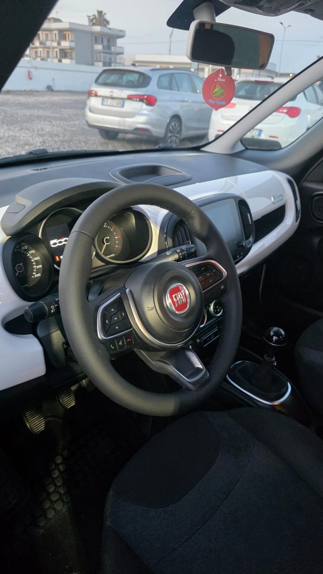 Fiat 500L 1.6 Multijet 120 CV Mirror