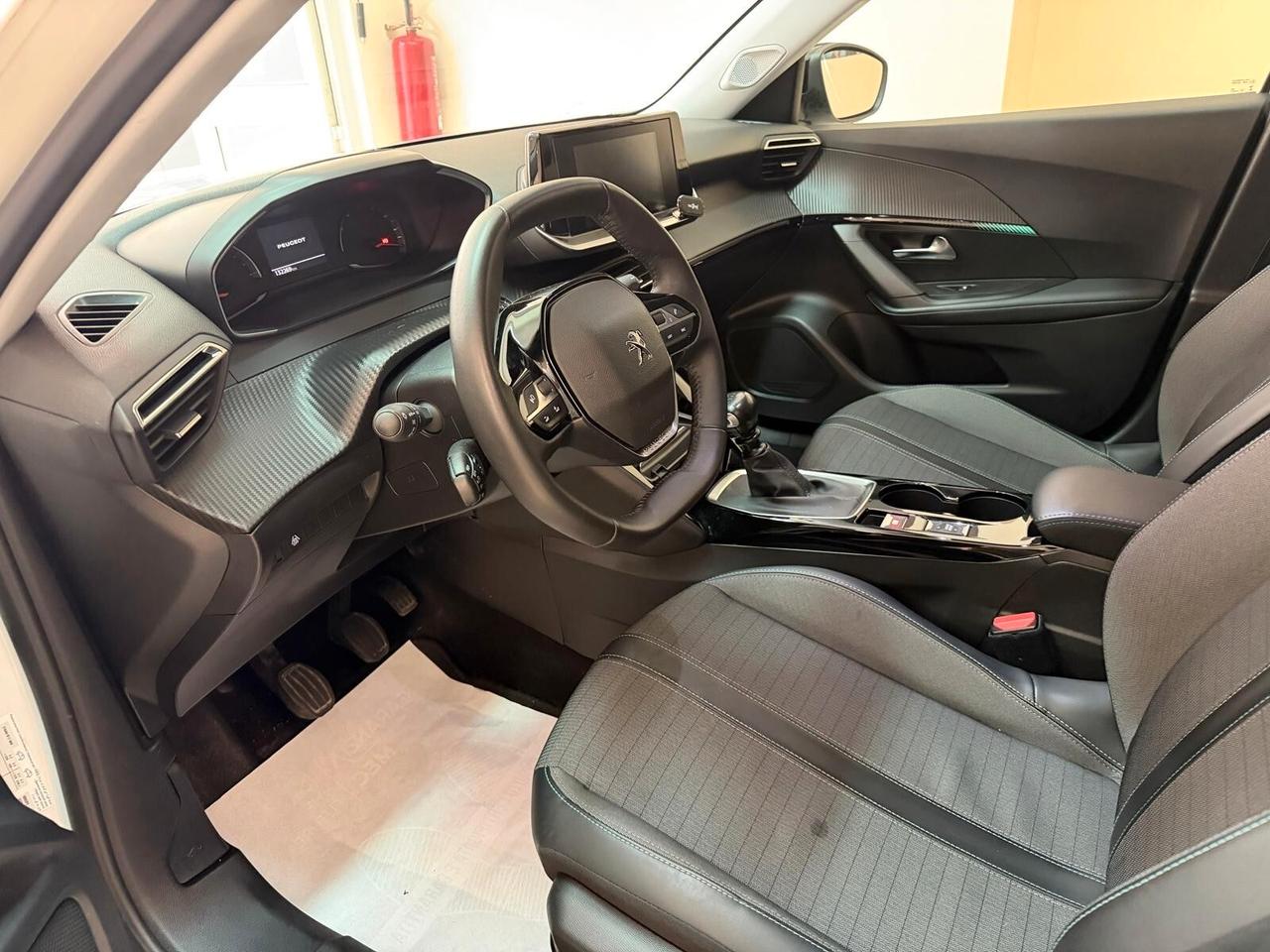 Peugeot 2008 BlueHDi 110 S&S Allure Pack