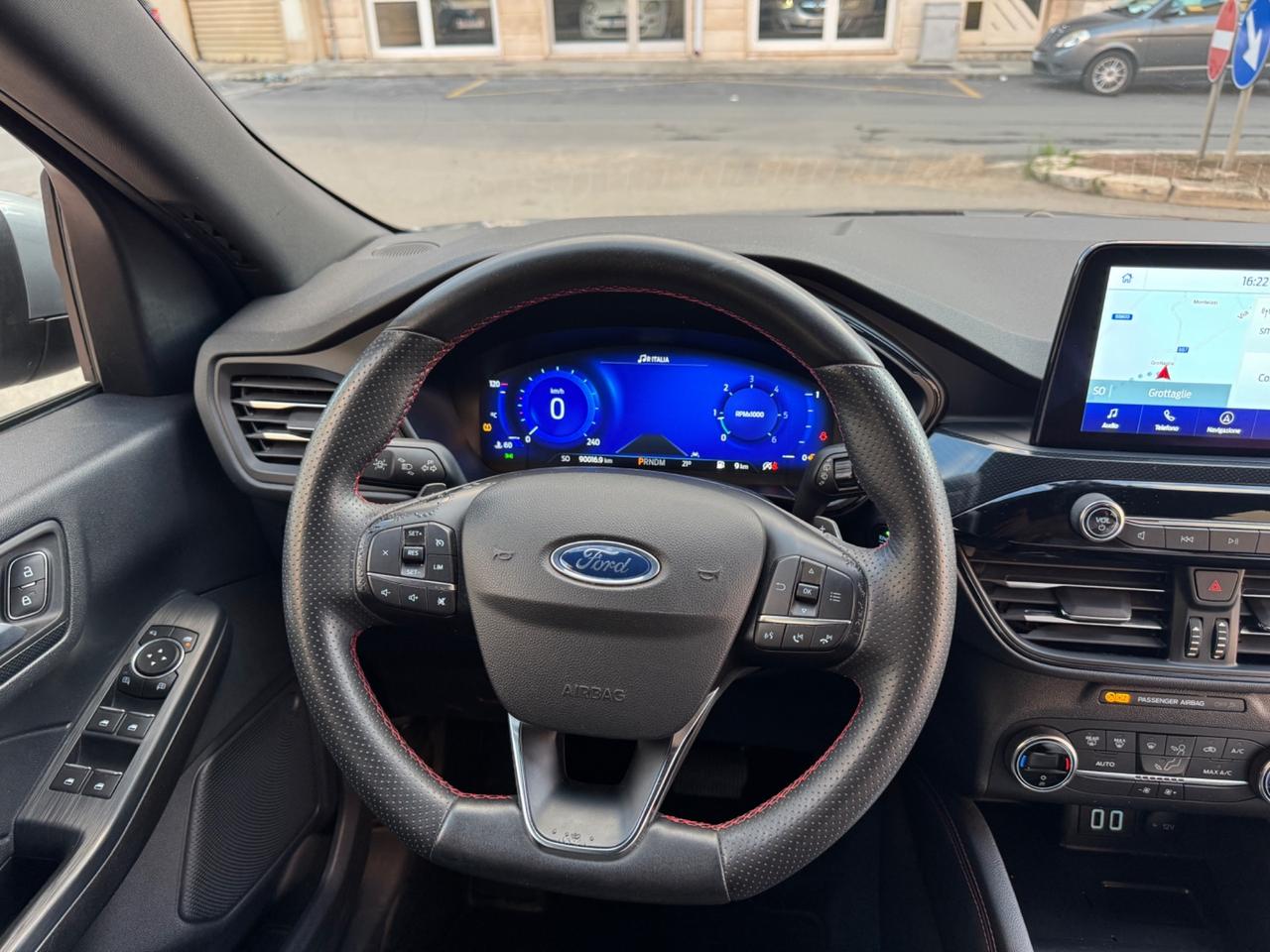 Ford Kuga 1.5 TDCI 120 CV ST-Line AUTO