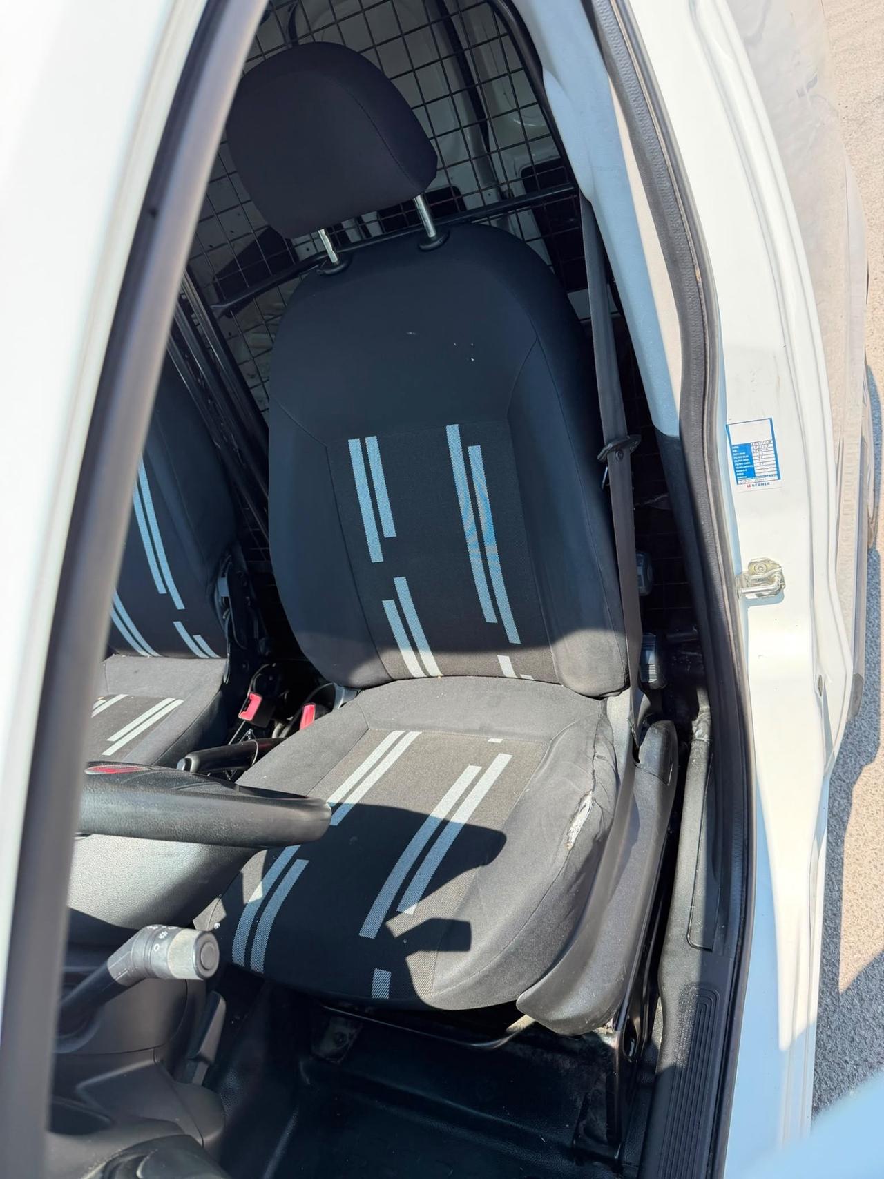Fiat Fiorino MJT Furgone Adventure