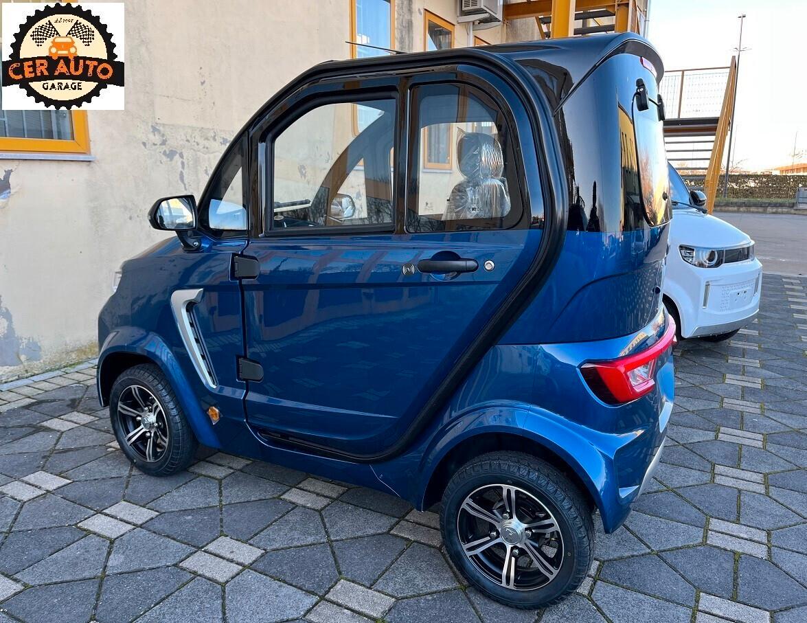 DELTA1 scooter cabinato anziani/disabili minicar microcar