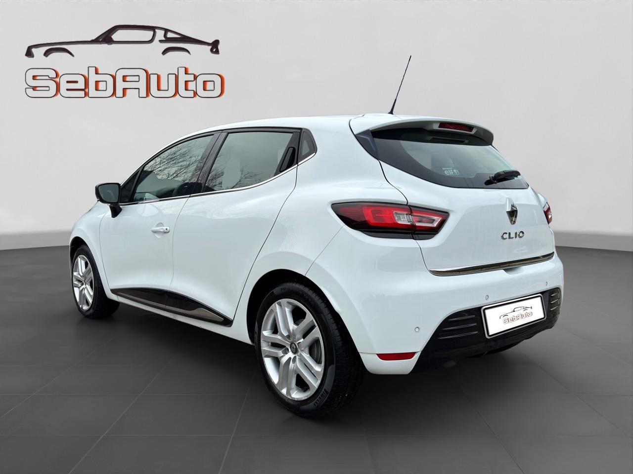 Renault Clio dCi 8V 75 CV 5 porte Moschino Zen ( IVA A PARTE )