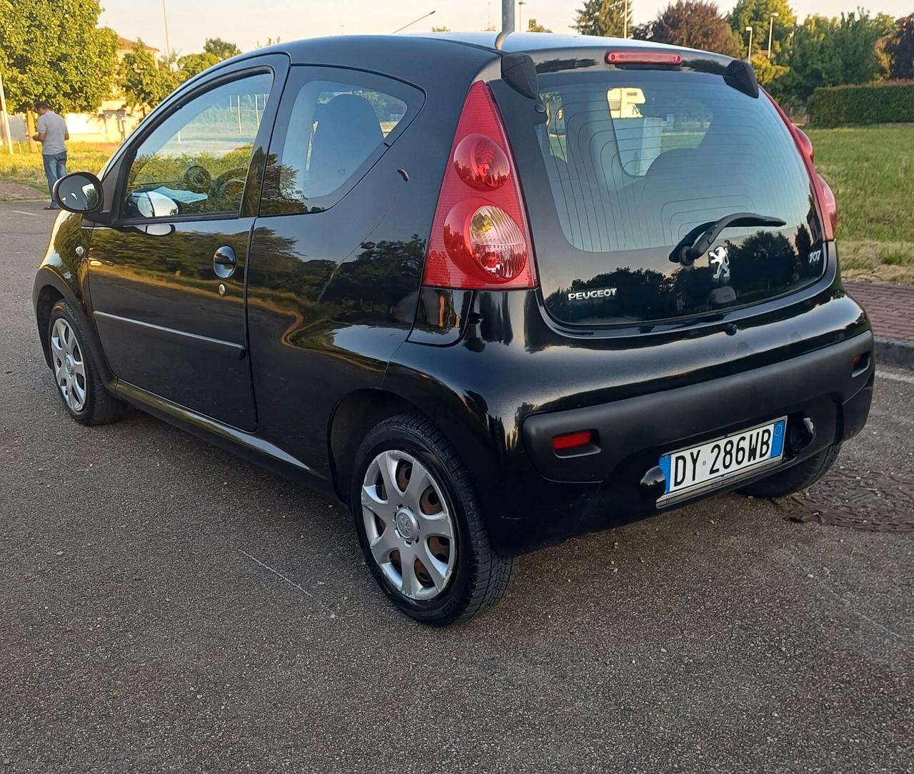 Peugeot 107 1.0 68CV 3p. Sweet Years