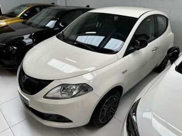 Lancia Ypsilon 1.0 FireFly Hybrid Oro