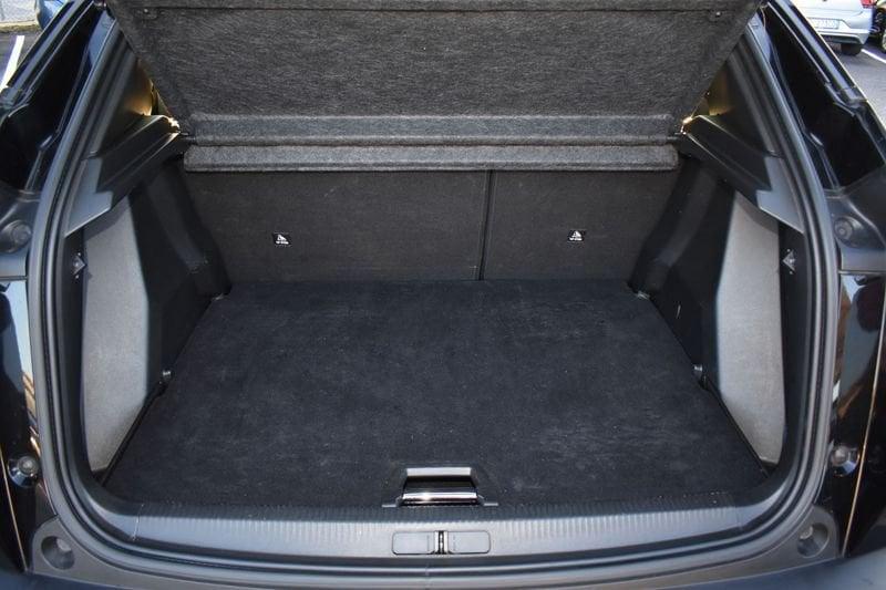 Peugeot 2008 2008 PureTech 130 S&S EAT8 Active Pack